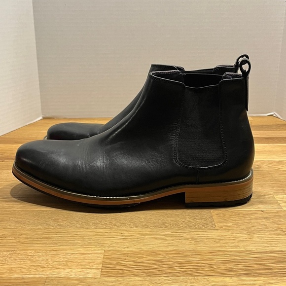 JackThreads Black Leather Kimbo Chelsea Boots w/ Lug Soles - Men’s size 8.5 main image 12